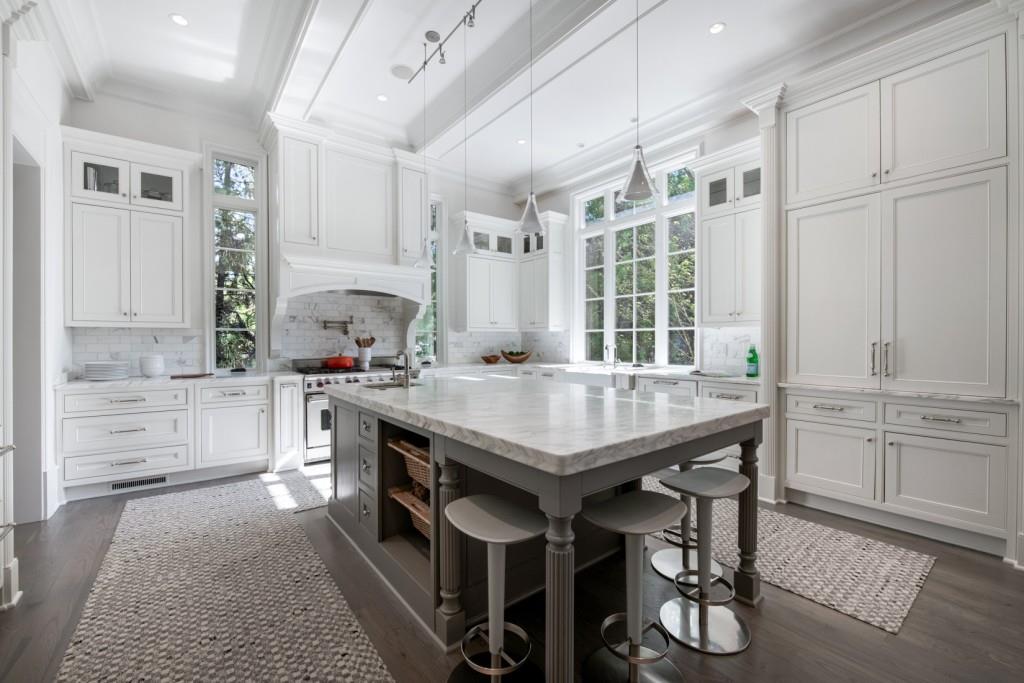 4010 Powers Ferry Road NW