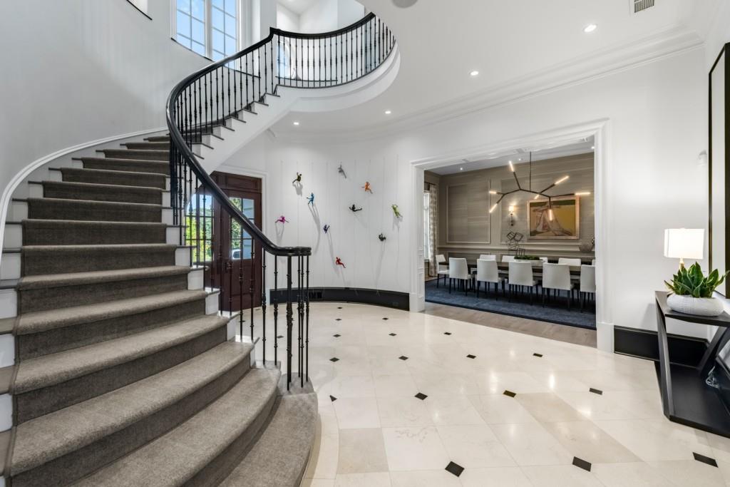 4010 Powers Ferry Road NW