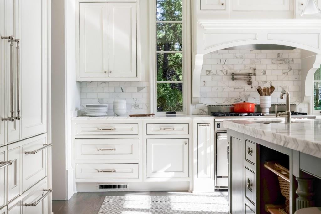 4010 Powers Ferry Road NW