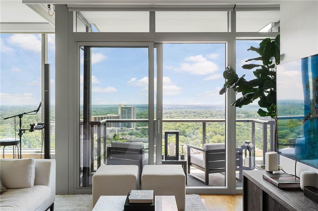 3630 Peachtree Road NE 2102