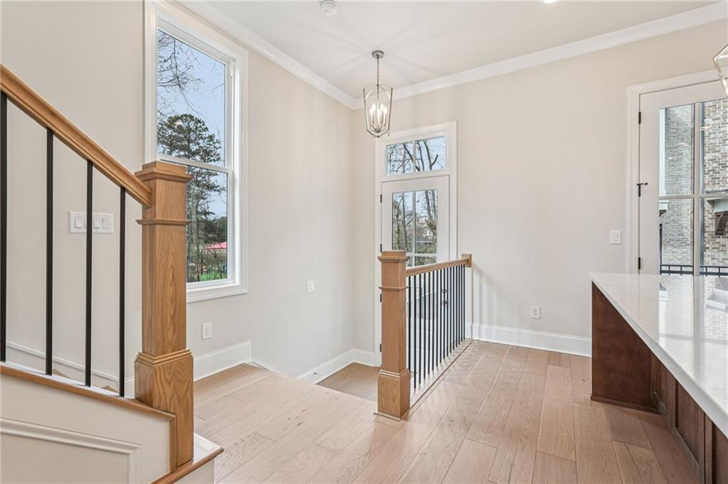 300 Crimson Pine Alley 9