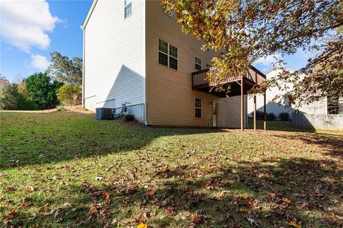 A home in Dacula