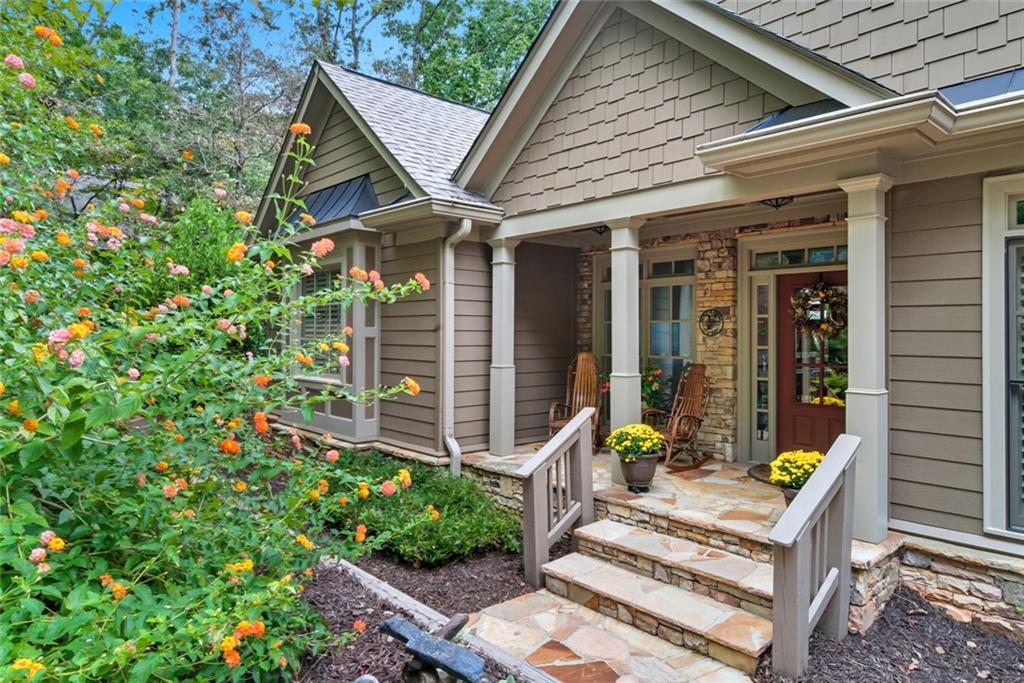121 Hyacinth Hill Drive