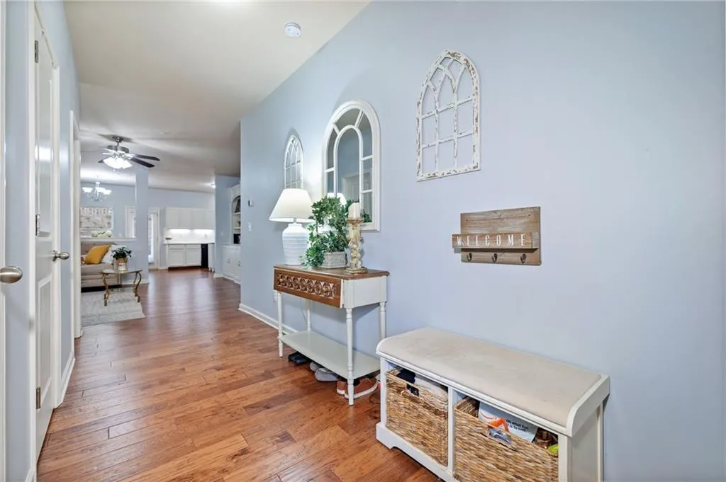 Canton, Georgia 30114, United States, 3 Bedrooms Bedrooms, ,3 BathroomsBathrooms,Residential,Pending,1817