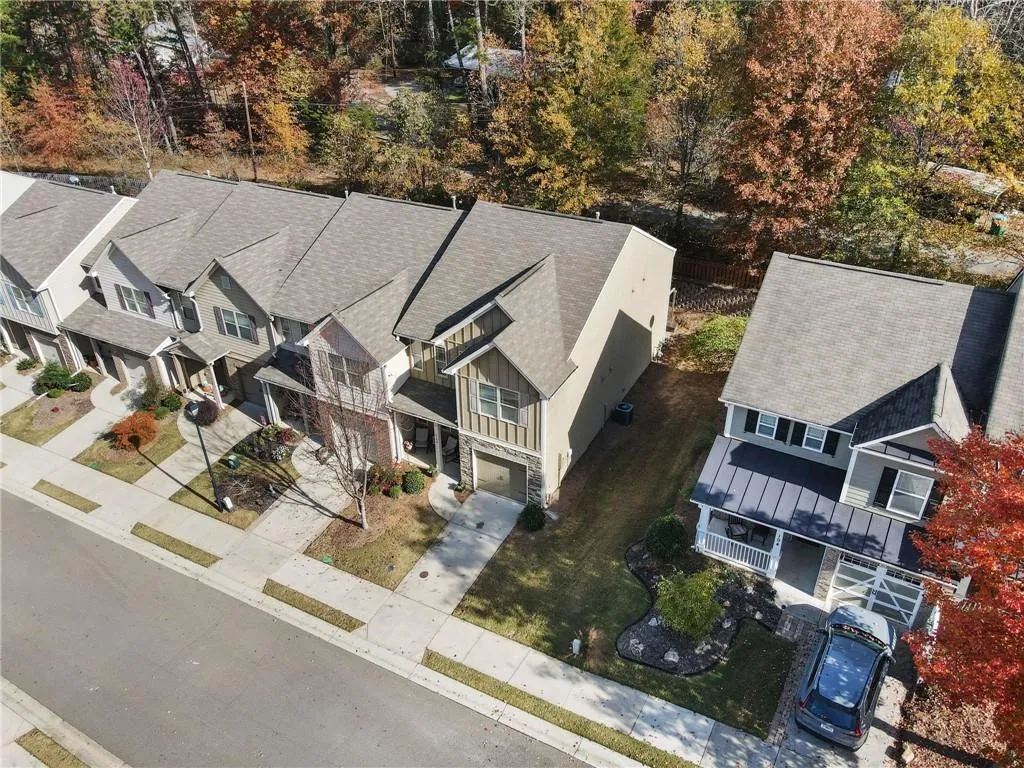 Canton, Georgia 30114, United States, 3 Bedrooms Bedrooms, ,3 BathroomsBathrooms,Residential,Pending,1817