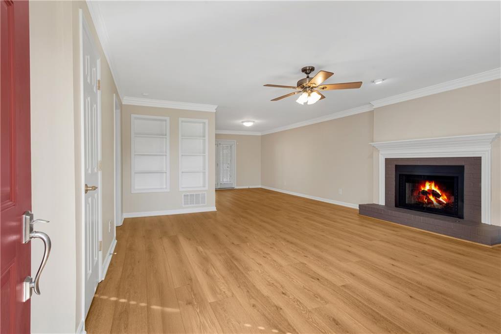1094 Old Roswell Road, Roswell, Georgia image 4
