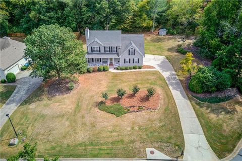 A home in Dacula