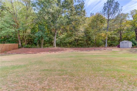 A home in Dacula