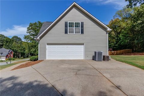 A home in Dacula