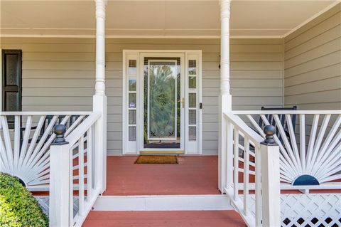 A home in Dacula