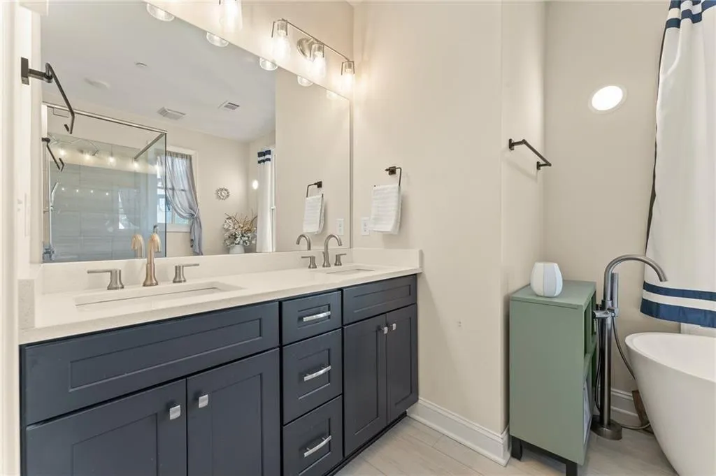 Kennesaw, Georgia 30144, United States, 2 Bedrooms Bedrooms, ,2 BathroomsBathrooms,Residential,Active,135888