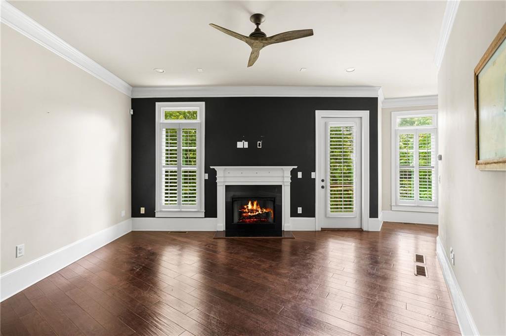 3002 Lenox Road NE 300