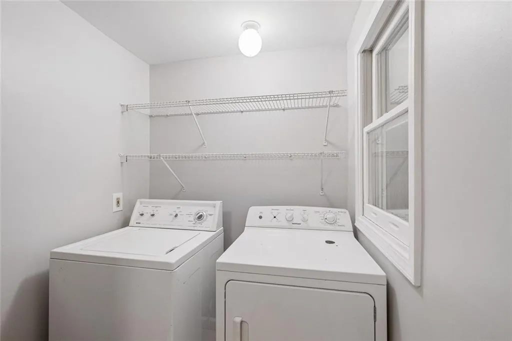 Chamblee, Georgia 30341, United States, 3 Bedrooms Bedrooms, ,2 BathroomsBathrooms,Residential,Pending,114732