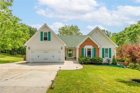 1426 Wyntercreek Drive Hoschton GA 30548