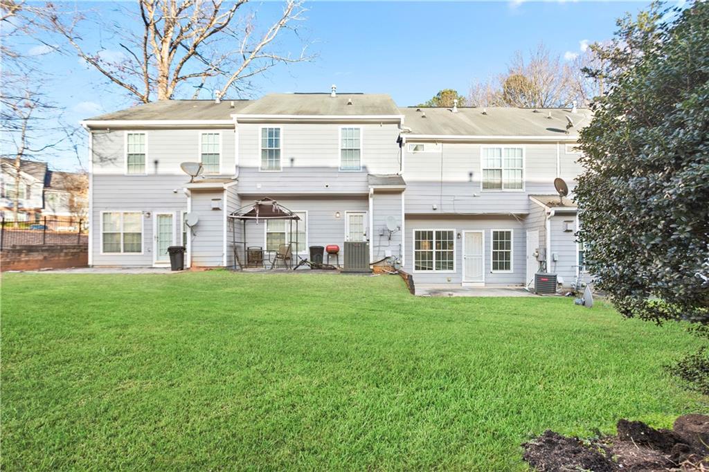 4922 Walden Lake Square