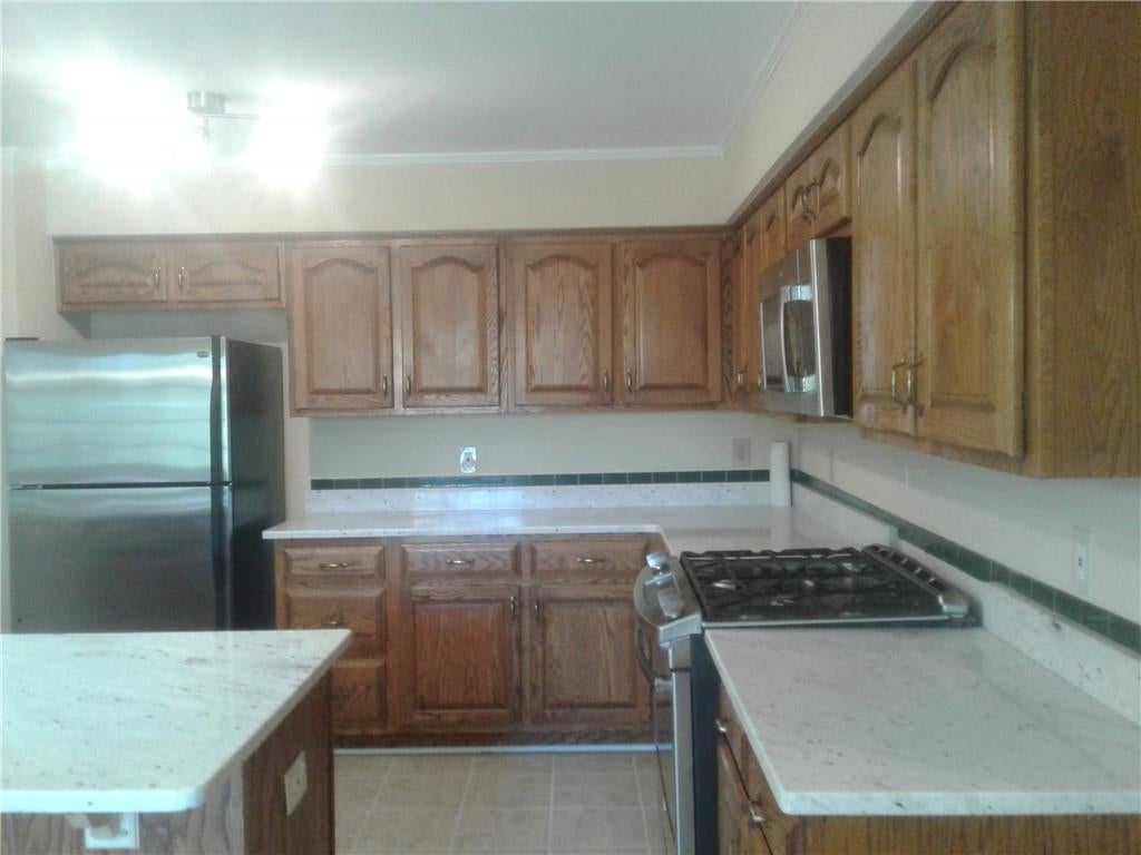 180 Creekview Trail