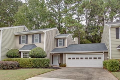 4590 VILLAGE OAKS Circle Dunwoody GA 30338