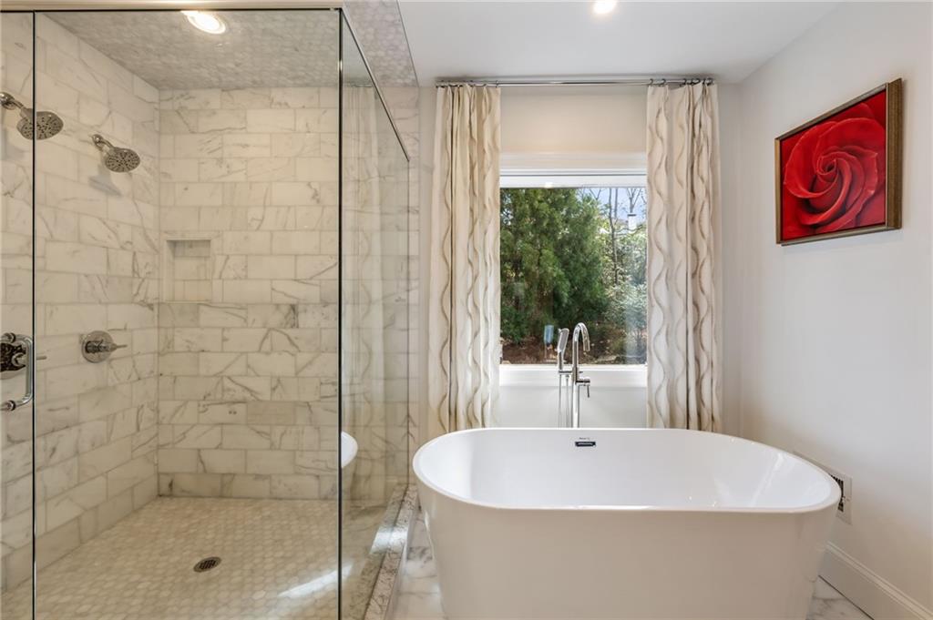 5575 Glen Errol Road, Sandy Springs, Georgia image 24