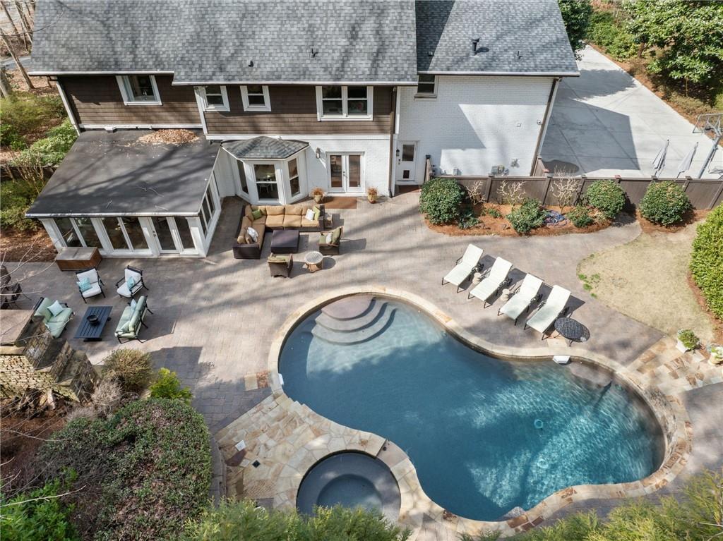 5575 Glen Errol Road, Sandy Springs, Georgia image 46