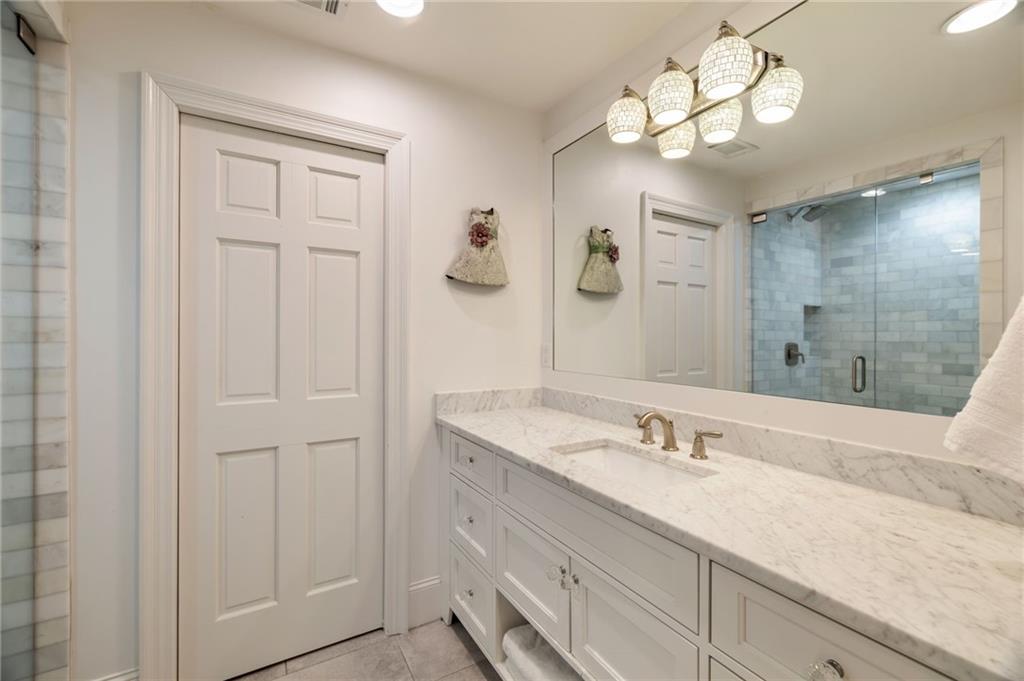 5575 Glen Errol Road, Sandy Springs, Georgia image 33