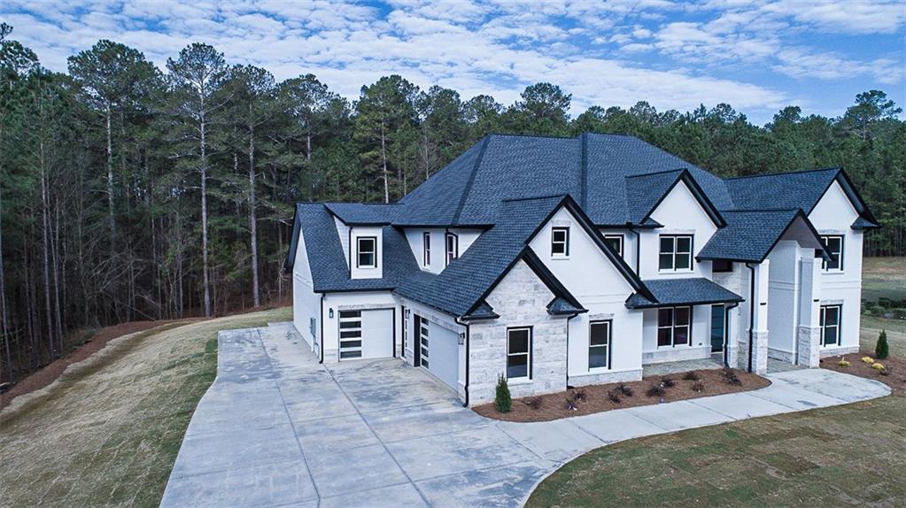 3275 Smithtown Road