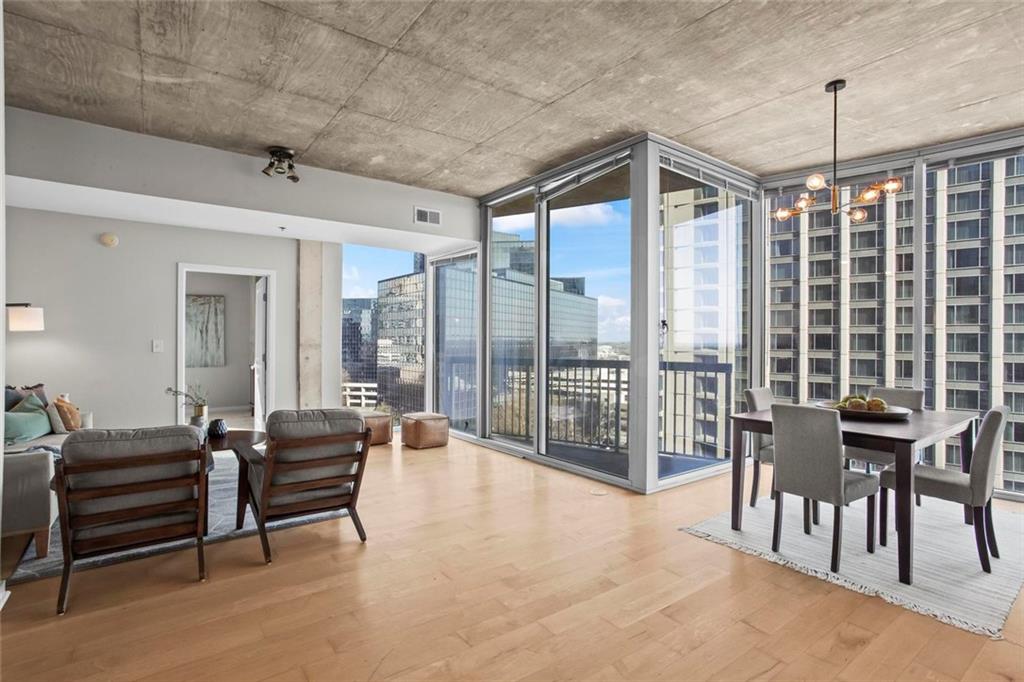 3324 Peachtree Road NE 901