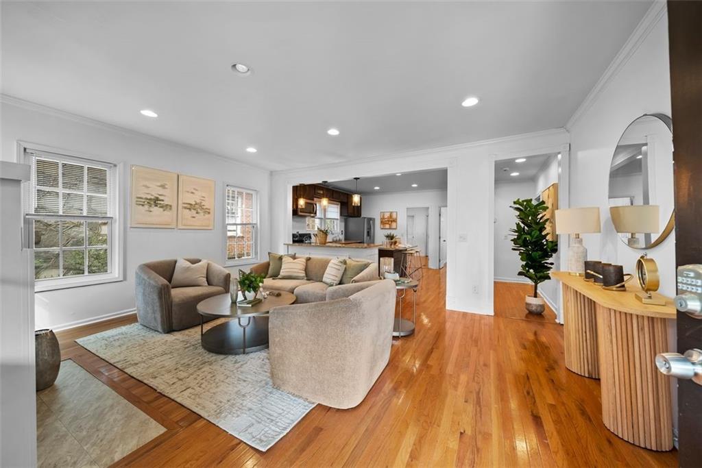 814 Moreland Avenue SE