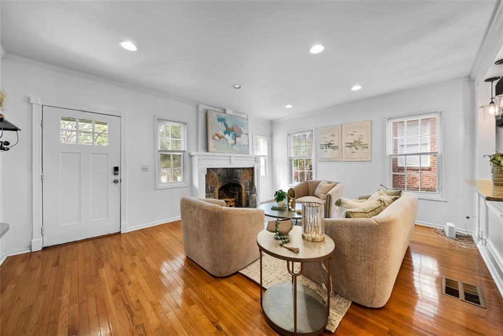 814 Moreland Avenue SE