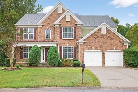 Photo of 740 Mayfair Court, Suwanee, GA 30024 (MLS # 7655893)