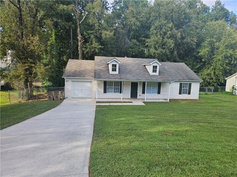 Homes For Sale - 150 Valley Drive<br/> Stockbridge, GA 30281