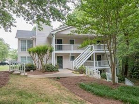 Condo For Sale - 108 Countryside Place<br/> Smyrna, GA 30080