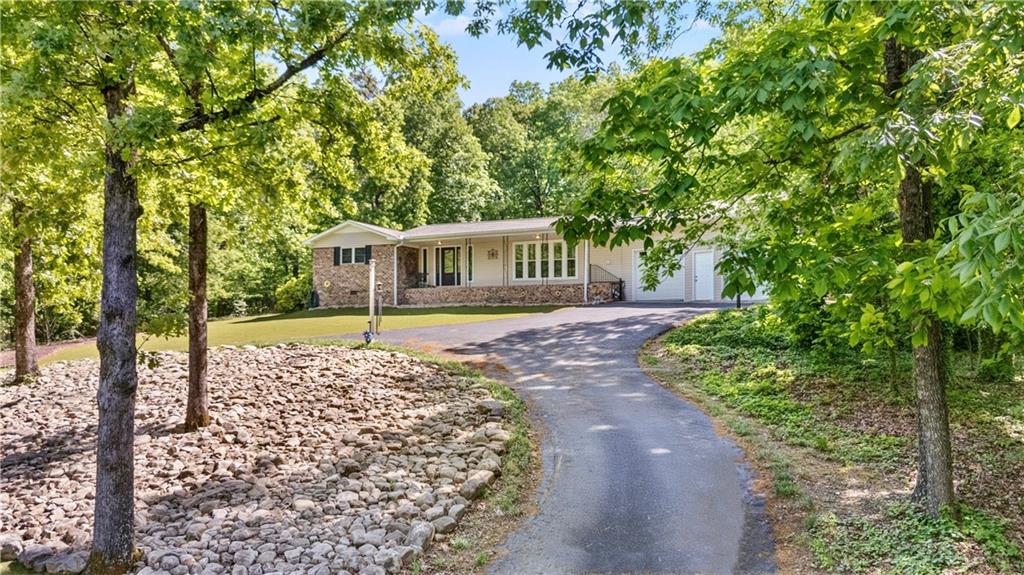 332 Lake Drive, Calhoun, Georgia image 5