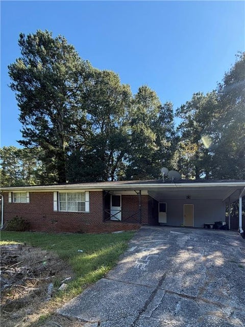 Homes For Sale - 1111 Luther Drive<br/> Mableton, GA 30126