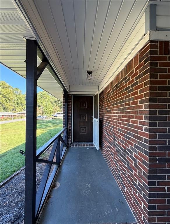 1111 Luther Drive SW