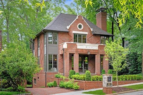 Photo of 1026 Reeder Circle S, Atlanta, GA 30306 (MLS # 7652358)