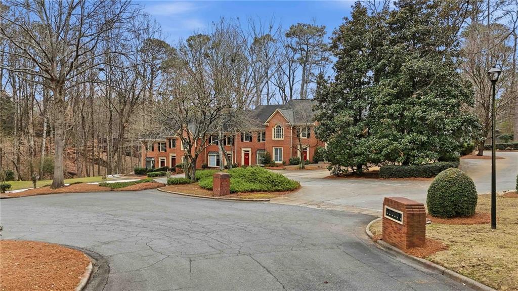137 Weatherburne Drive