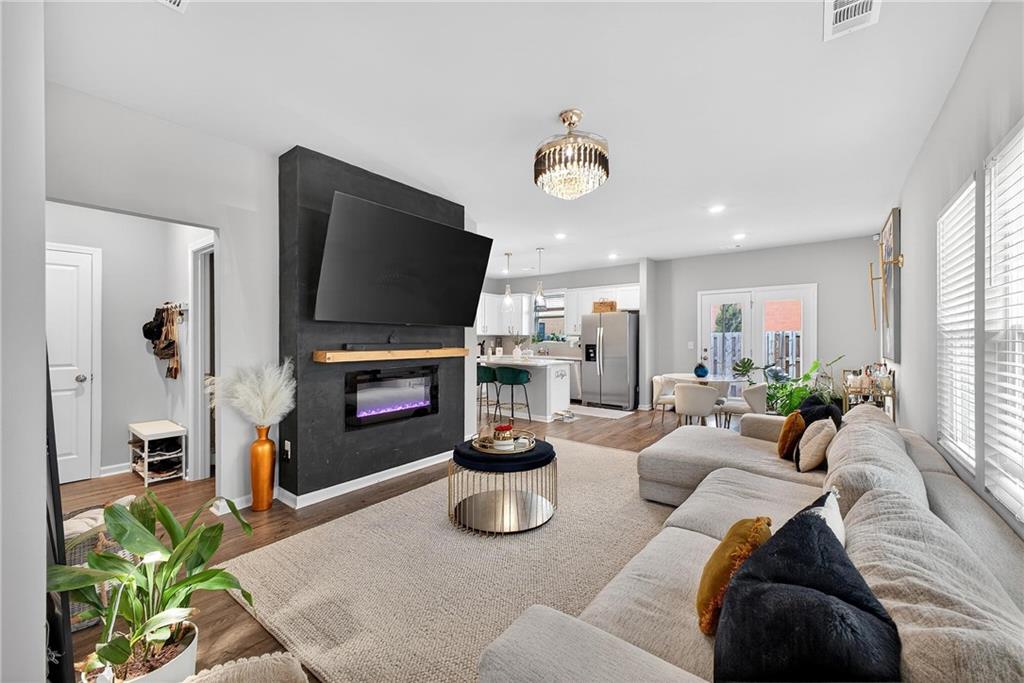 1104 Elyse Lane