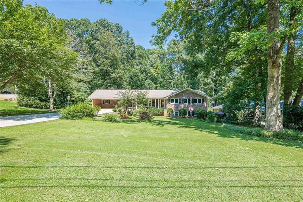 2595 Landeau Circle