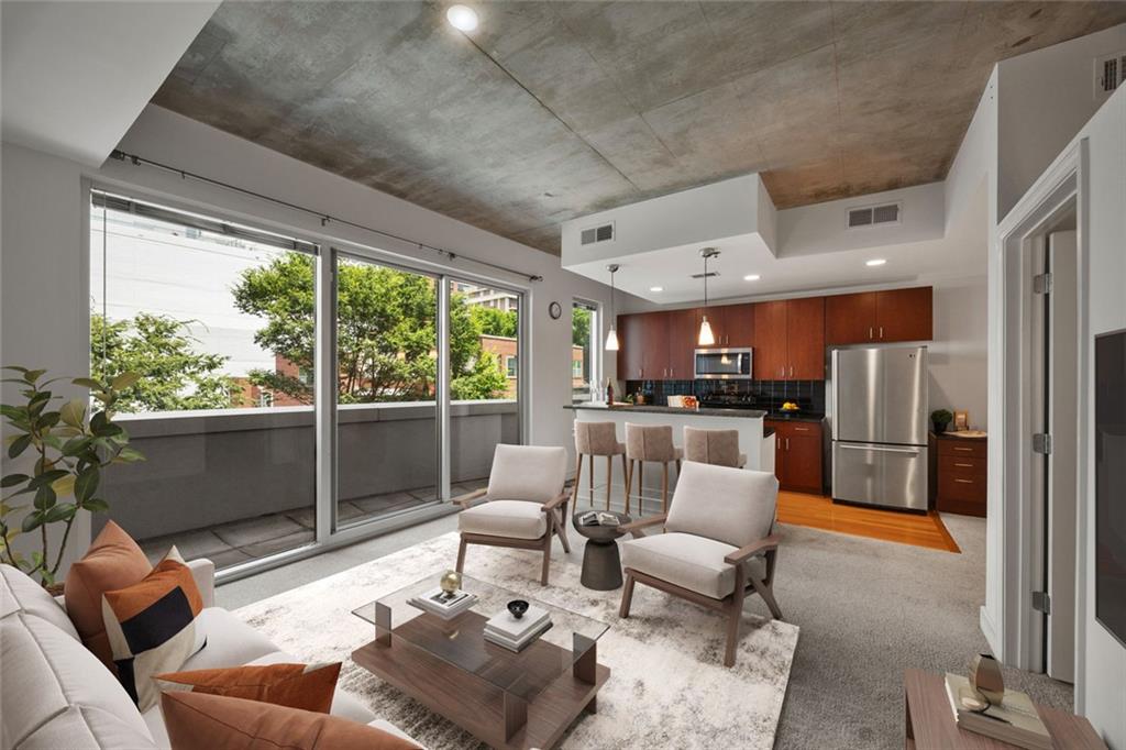 44 Peachtree Place NW 428