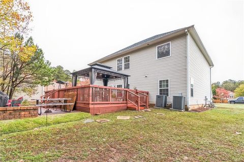 A home in Powder Springs