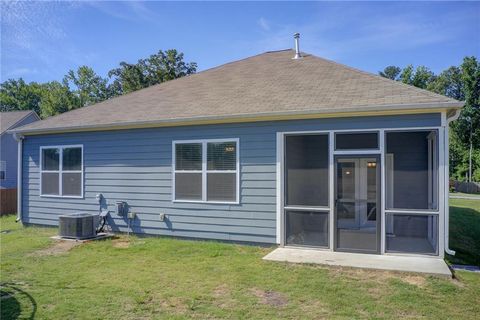 A home in Fairburn