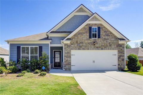 A home in Fairburn