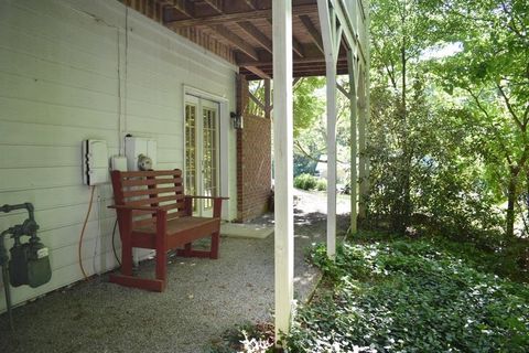 A home in Lilburn