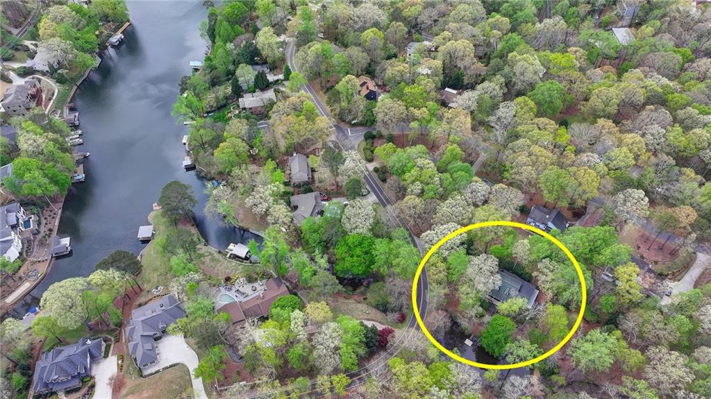 443 Lakeshore Drive
