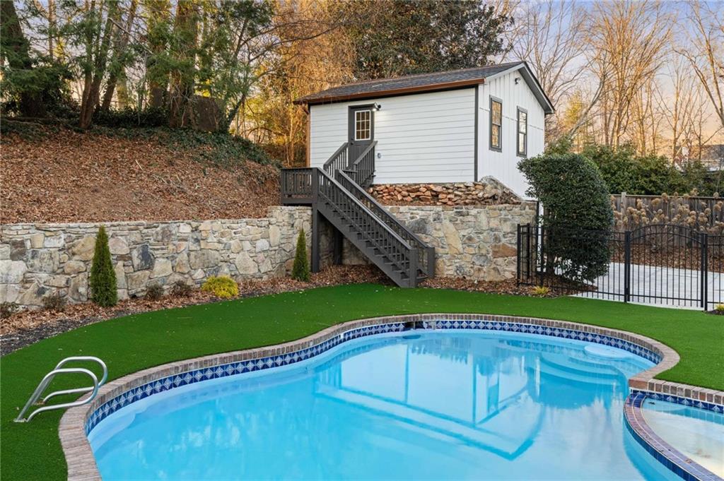 4730 Paran Valley NW