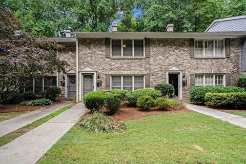 2438 Northlake Court Atlanta GA 30345