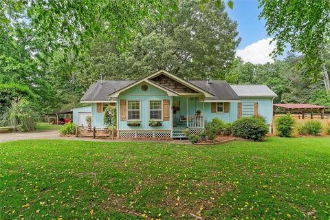 8669 Davis Street Braselton GA 30517