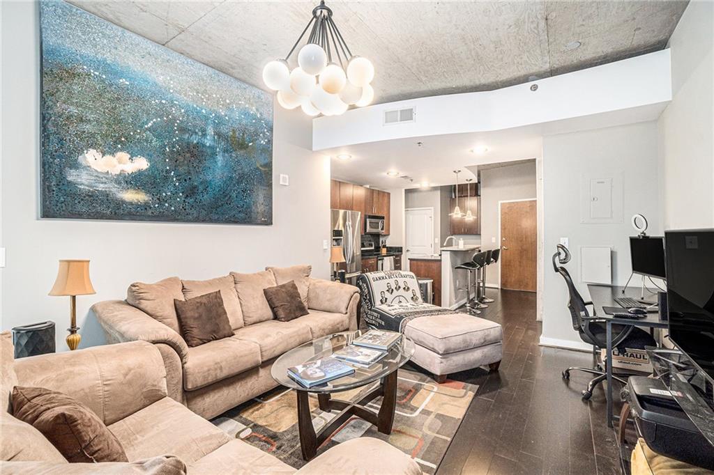 361 17th Street NW 816