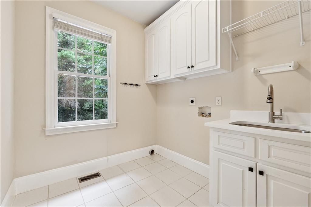 Glen Abbey - Residential Lease