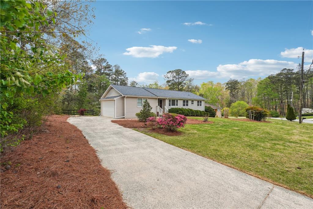 4151 Valley Wood Drive, Marietta, Georgia image 4